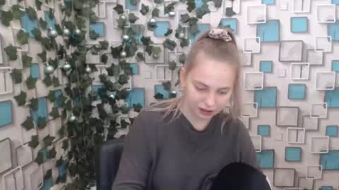 klerkarina online show from January 10, 4:54 am