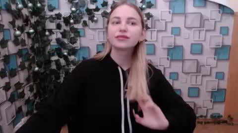 klerkarina online show from December 8, 6:33 am
