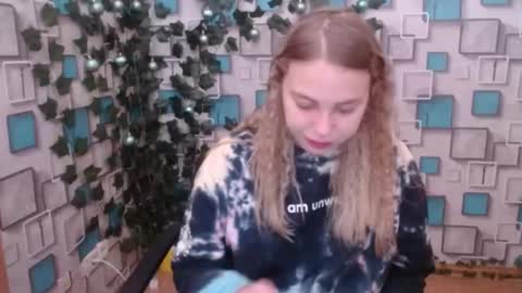klerkarina online show from December 4, 6:11 am