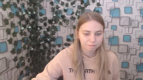 klerkarina online show from January 18, 6:03 am