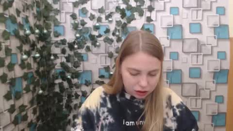 klerkarina online show from December 17, 6:02 am