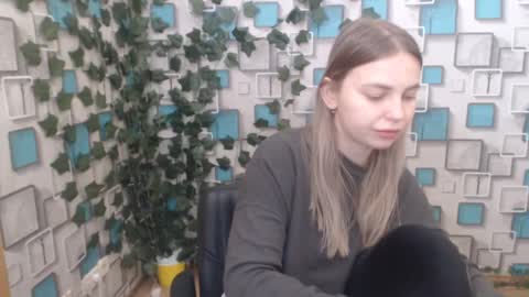 klerkarina online show from February 9, 5:40 am