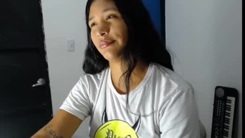 kloe minajj online show from March 25, 2:28 am