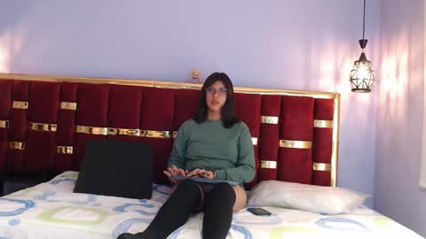 klohe_hill online show from November 17, 3:51 am