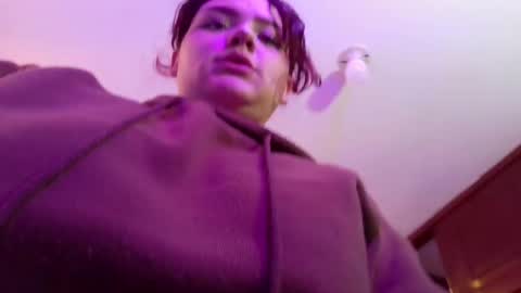 camila online show from March 31, 6:13 am