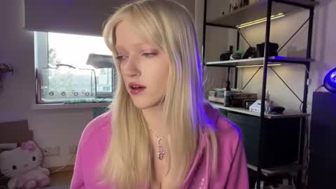 Ariela online show from August 3, 6:24 pm