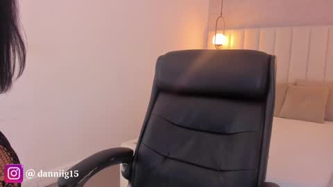 Snapshot of kosmic_21 chatting on December 28, 12:45 pm K O S M I C online show from December 28, 12:45 pm