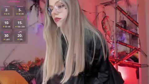 Jess online show from October 28, 6:13 pm