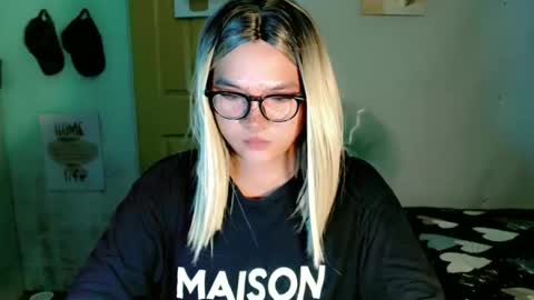 mmm ask me online show from April 9, 6:19 am