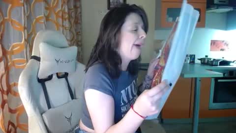 Kris online show from January 10, 9:19 pm