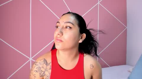 Snapshot of krissttal__ chatting on September 15, 10:45 am kristal online show from September 15, 10:45 am