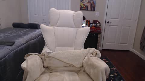 Krissy online show from January 16, 1:29 pm