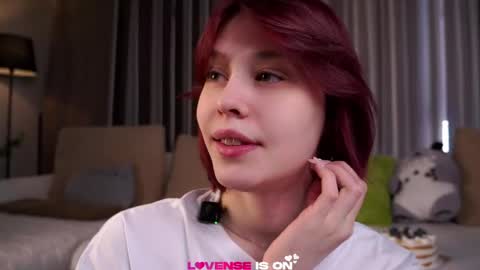 Sarah online show from May 16, 1:41 am