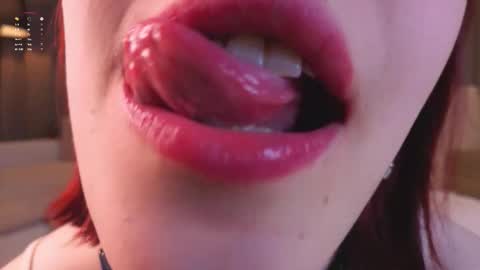 Sarah online show from January 12, 1:33 am