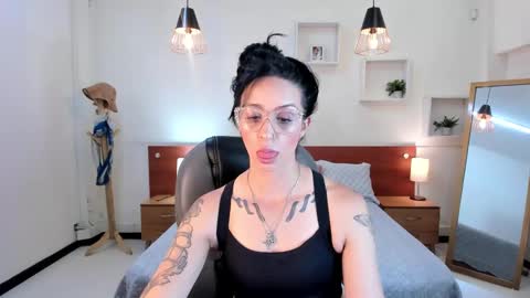 Sophia online show from January 20, 8:40 pm