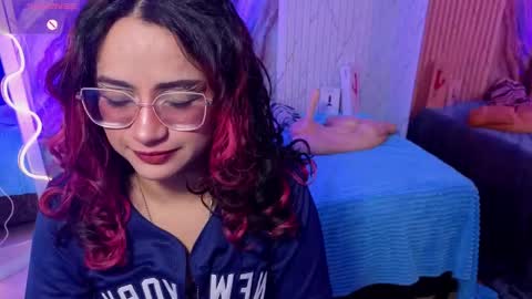 kristen_tay online show from May 14, 3:12 am