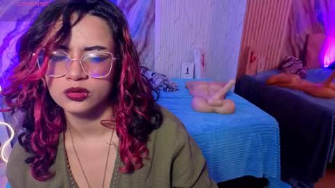 kristen_tay online show from May 13, 3:01 am