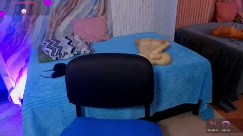 kristen_tay online show from May 4, 3:43 am