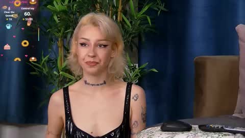 KristenRedd online show from September 27, 6:09 am