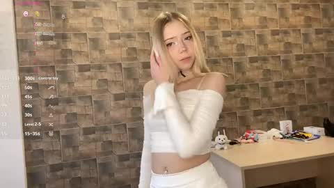 Alisa online show from May 18, 4:24 pm
