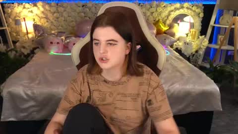 kristifoxy online show from May 24, 12:48 pm