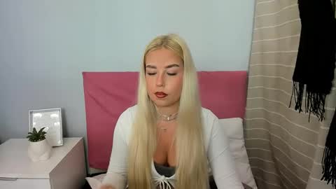 KristyFlowers online show from January 12, 5:56 am