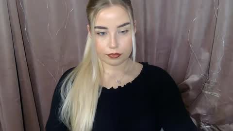 KristyFlowers online show from December 17, 6:24 am