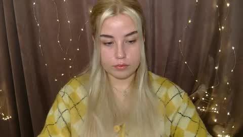 KristyFlowers online show from December 20, 6:40 am