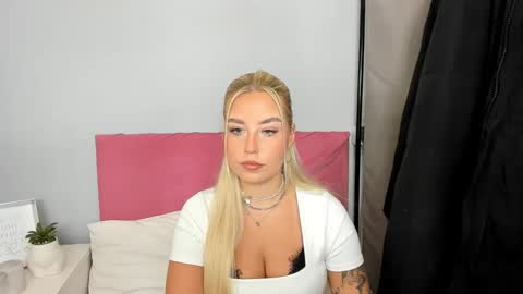 KristyFlowers online show from January 13, 6:06 am