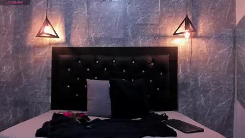 Kystal Taylor online show from October 6, 1:06 pm