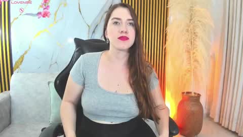 Snapshot of krystalevans chatting on September 19, 8:52 pm Krystal online show from September 19, 8:52 pm