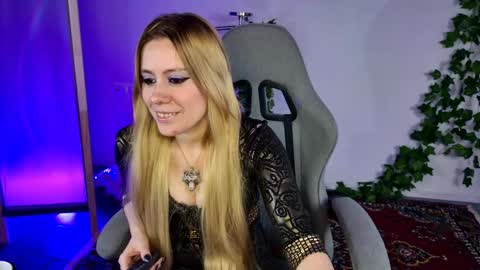 Eileen online show from June 6, 9:48 am