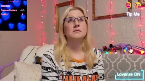 Samantha online show from November 17, 2:12 am