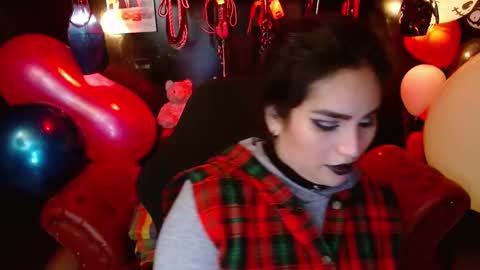 Fetiche Woman online show from October 7, 12:04 am