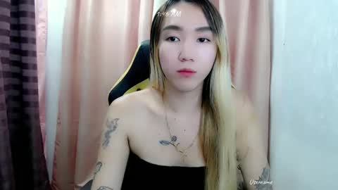 kweenie1026 online show from March 27, 5:46 pm