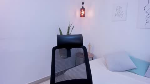 kyle online show from October 8, 4:50 am