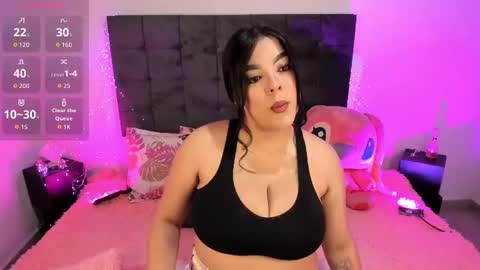 Snapshot of kylie2211 chatting on October 22, 9:31 pm Kylie online show from October 22, 9:31 pm