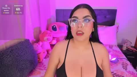 Kylie  online show from February 10, 2:14 am