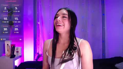 Snapshot of kylie_golden chatting on October 16, 1:14 pm Kylie Myers online show from October 16, 1:14 pm