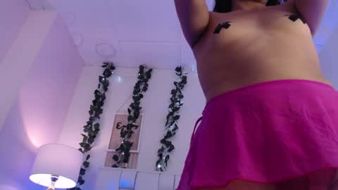 Snapshot of kylie_golden chatting on December 15, 1:54 pm Kylie Myers online show from December 15, 1:54 pm