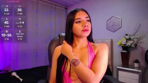 Snapshot of kylie_golden chatting on October 19, 12:29 pm Kylie Myers online show from October 19, 12:29 pm