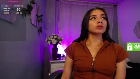 Snapshot of kylie_golden chatting on September 30, 12:33 pm Kylie Myers online show from September 30, 12:33 pm