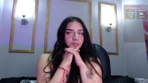 Snapshot of kylie_golden chatting on February 28, 11:36 am Kylie Myers online show from February 28, 11:36 am
