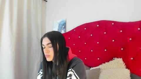 kylie_ls online show from February 17, 3:17 am
