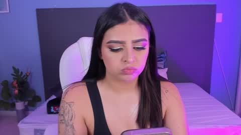 Snapshot of kylie_reyes chatting on December 31, 5:51 pm Kylie Reyes online show from December 31, 5:51 pm
