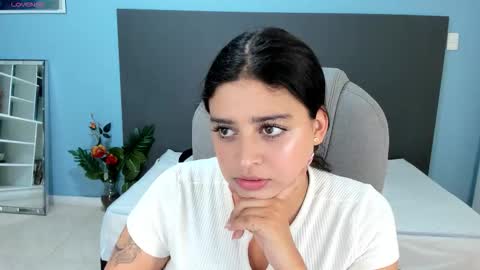 Snapshot of kylie_reyes chatting on September 19, 7:24 pm Kylie Reyes online show from September 19, 7:24 pm