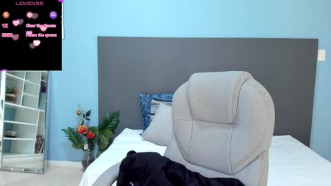 Snapshot of kylie_reyes chatting on September 17, 7:45 pm Kylie Reyes online show from September 17, 7:45 pm