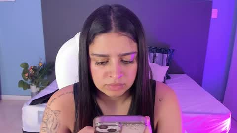 Snapshot of kylie_reyes chatting on February 15, 7:50 pm Kylie Reyes online show from February 15, 7:50 pm