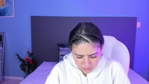 Snapshot of kylie_reyes chatting on March 7, 7:16 pm Kylie Reyes online show from March 7, 7:16 pm