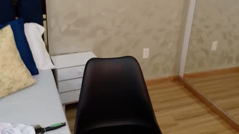 Melissa online show from April 29, 6:02 pm